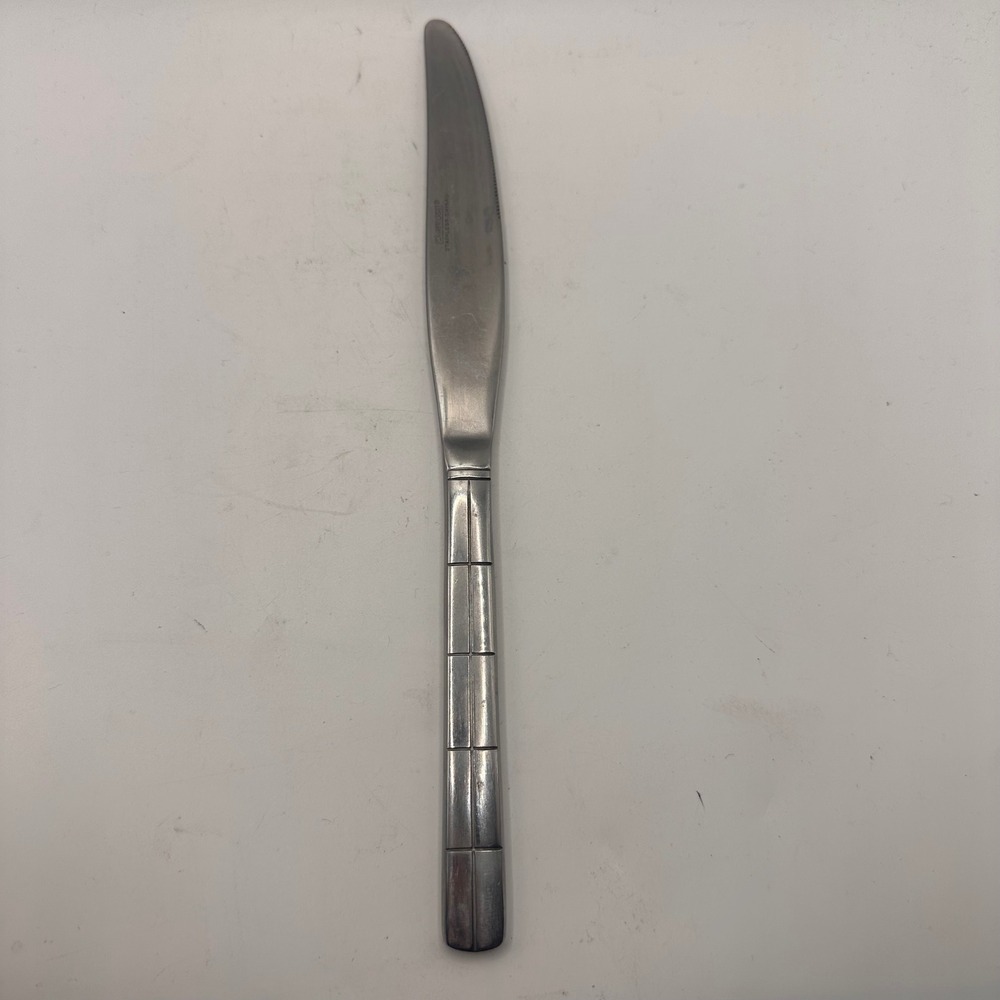 Cambridge Landscape Silversmiths Stainless Steel Dinner Knife Grid Pattern 9"